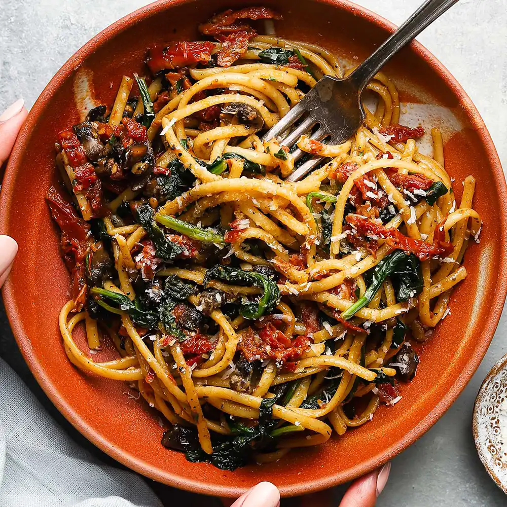 Sun-Dried Tomato Pasta with Spinach & Mushrooms