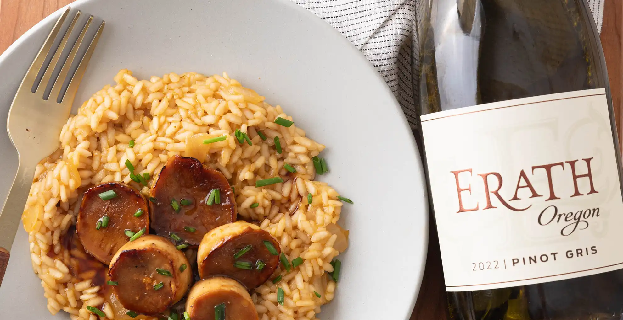 vegan scallops on rice with erath oregon pinot gris